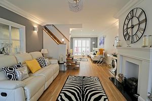 Living Room- click for photo gallery